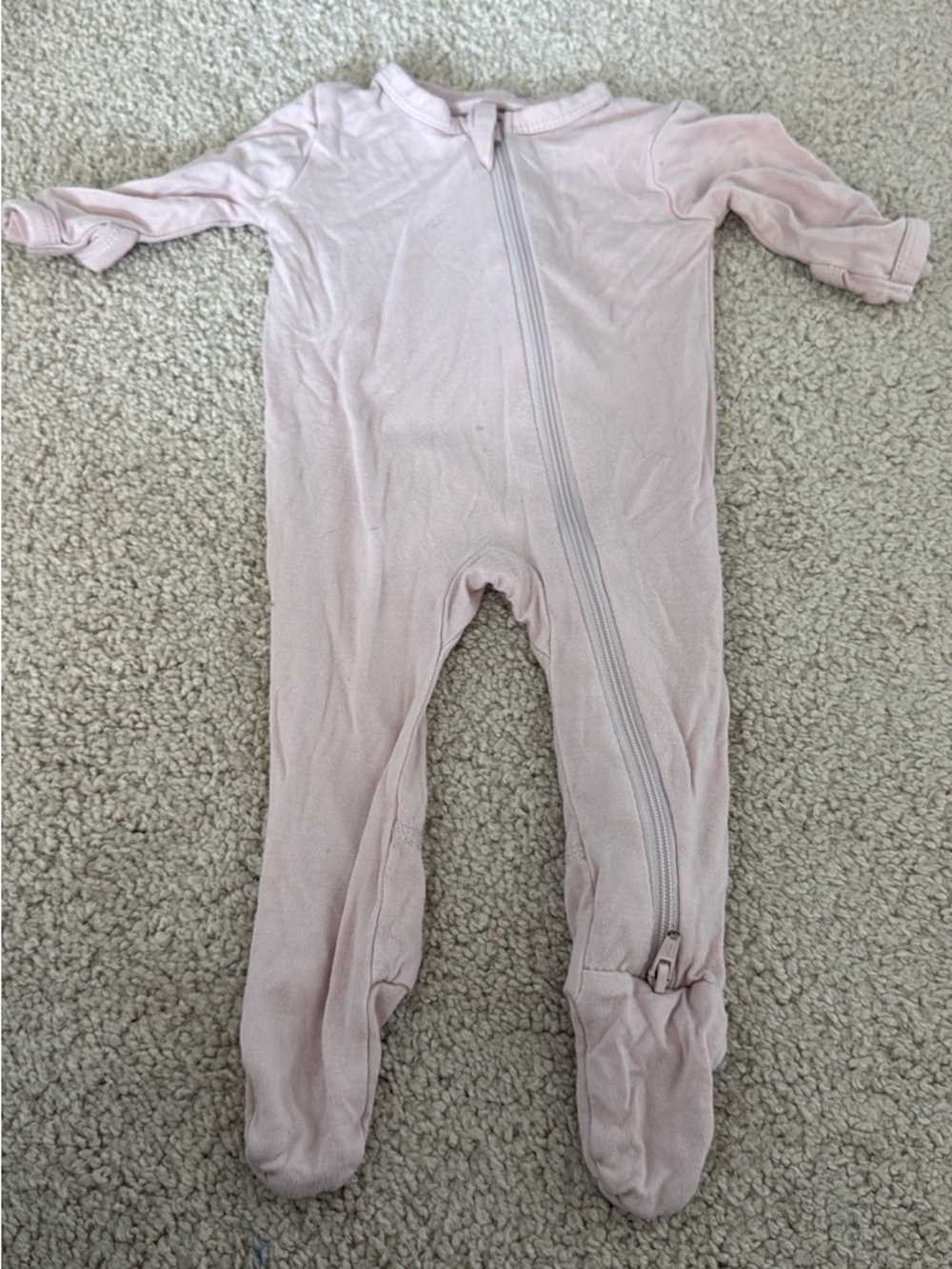 Soft Pink Baby Footed One-Piece Zipper Romper